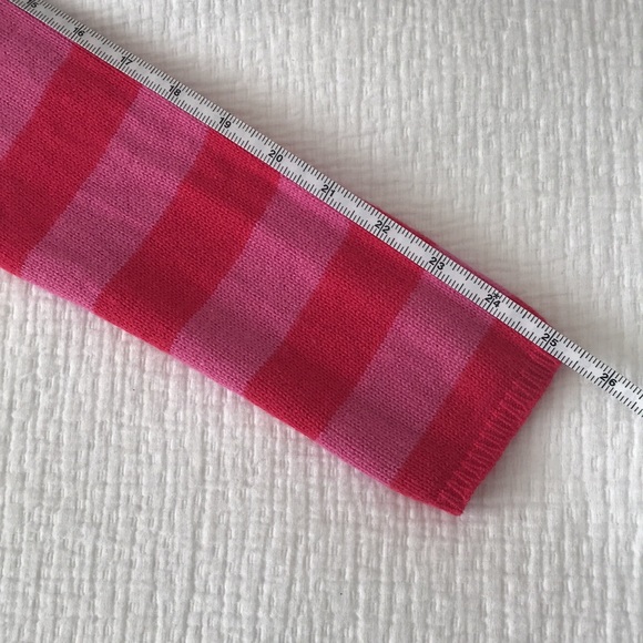 Banana Republic Cashmere Sweater - Picture 11 of 12